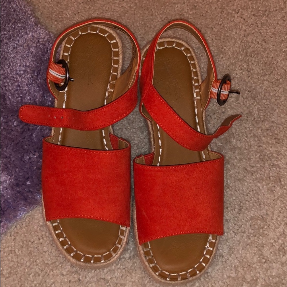 not really my style anymore, and I never wear them